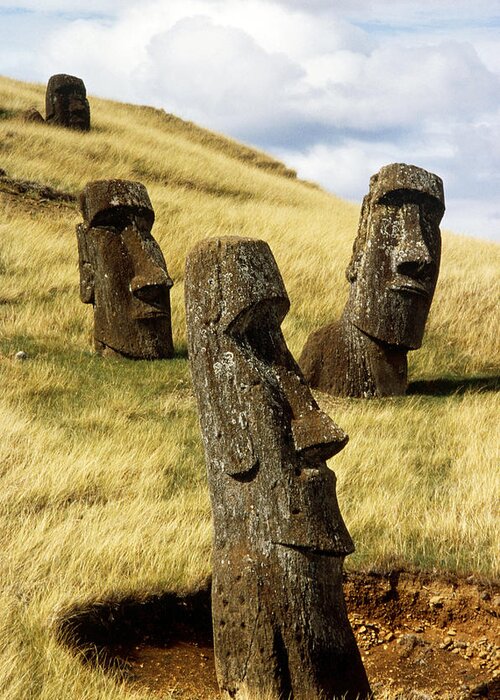 Pack of 10 Brand New Moai Statues Easter Islands Postcards